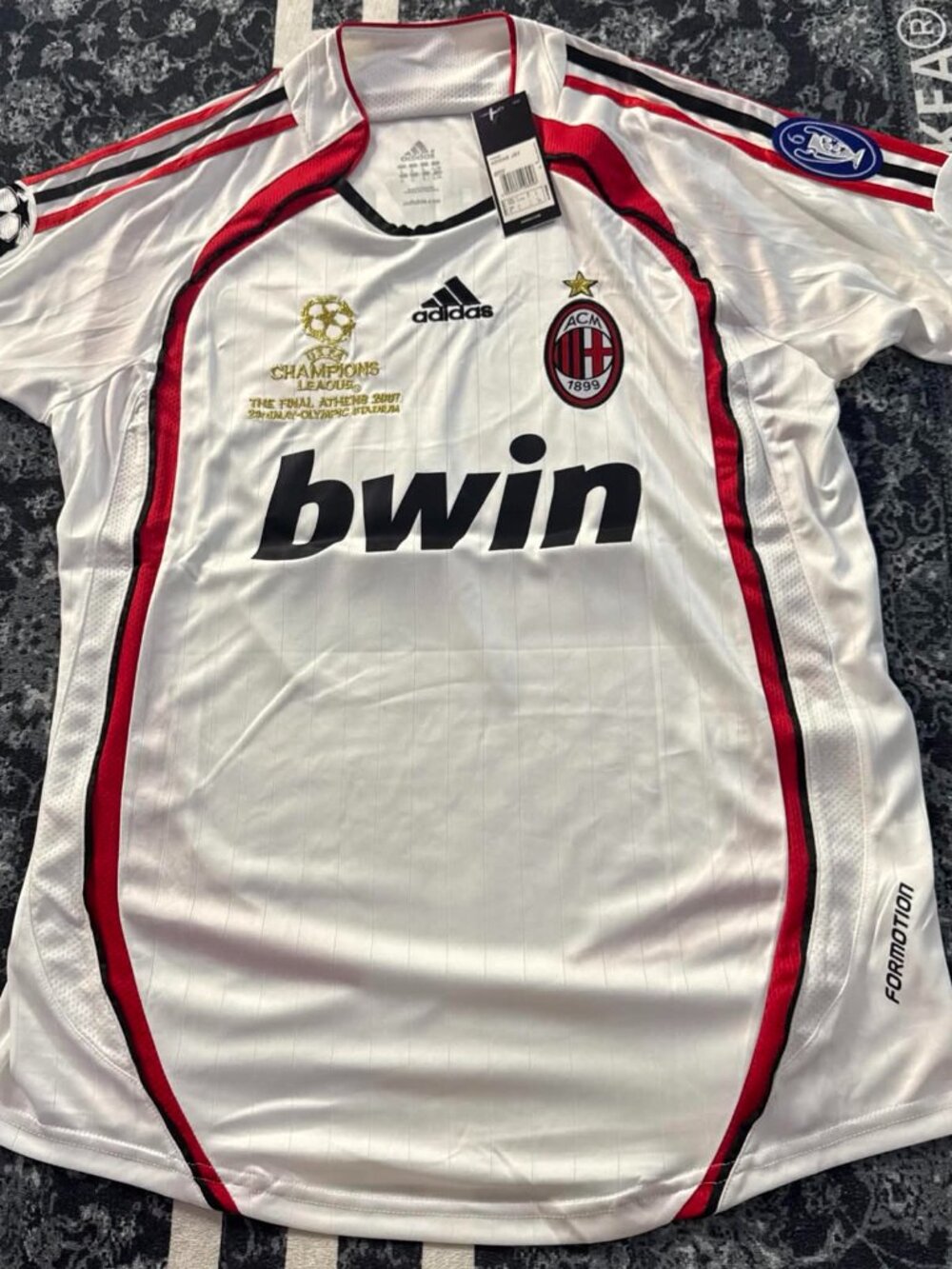 Adidas Real Madrid Football Club 22 KAKA BWIN Size Large
